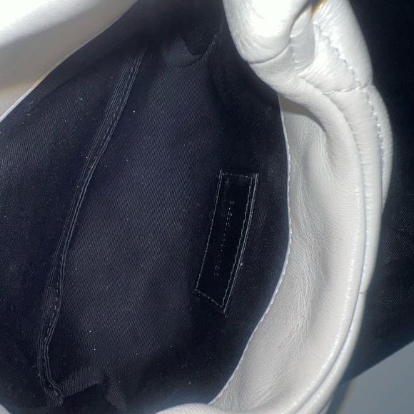 Saint Laurent Loulou small puffer pouch - Picture 5 of 5